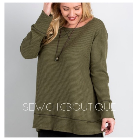 Plus Size Olive Side Slit Hi-Lo Brushed Top - Picture 4 of 4